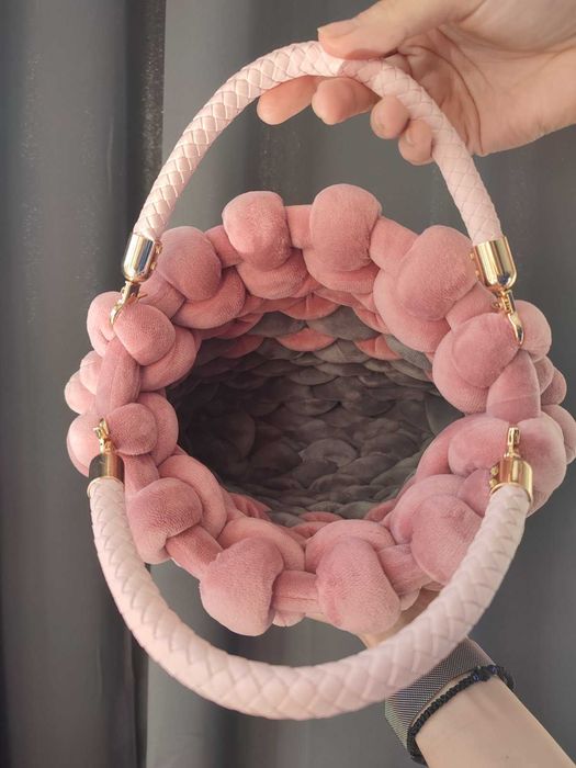 Кадифяна плетена чанта - Chunky yarn bag