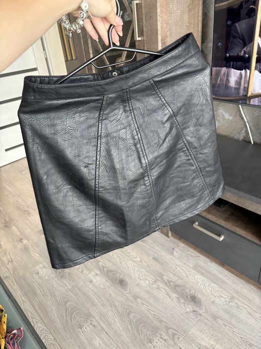 Кожена пола Zara размер S