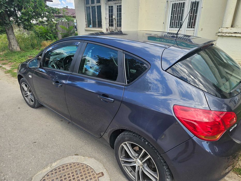 OPEL Astra 2010 — imagine 5