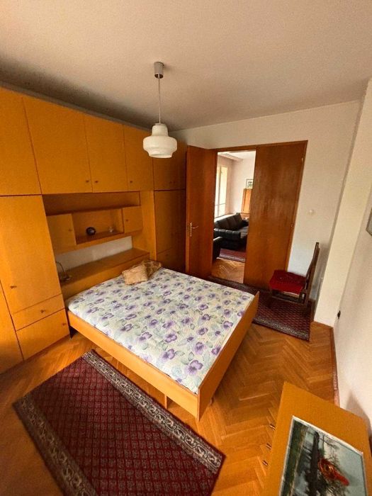 Дава се под наем Тристаен апартамент в София, Център - 100 кв.м за 800 € - Снимка #4