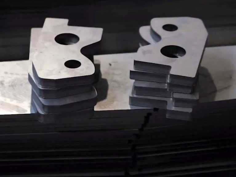 Лазерная резка металла оптом