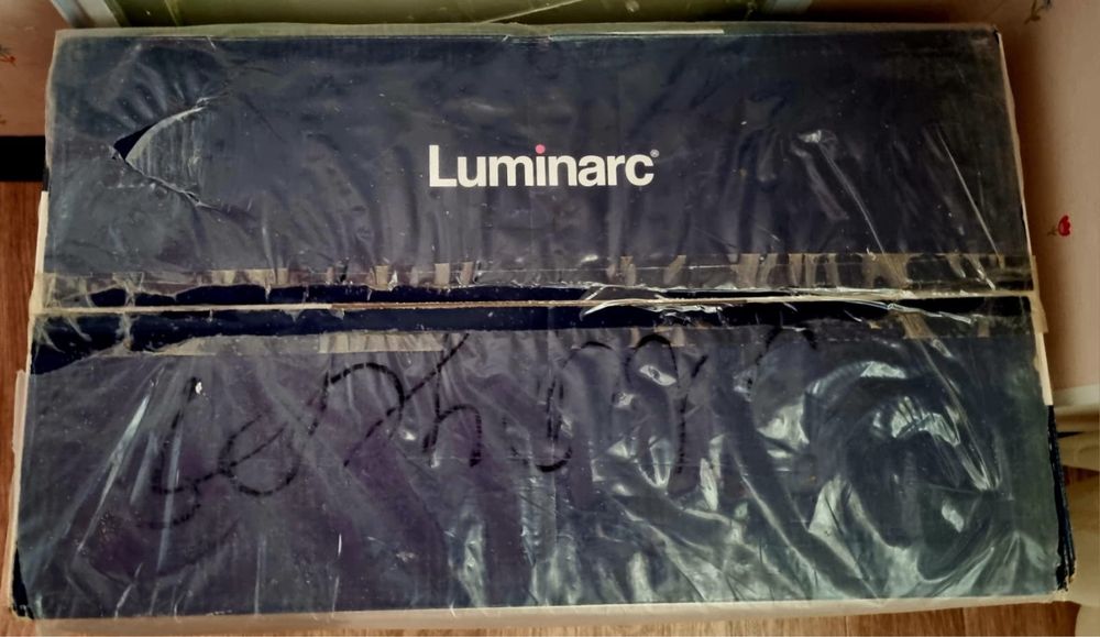 Продаю столовый сервиз Luminarc, 46предметов