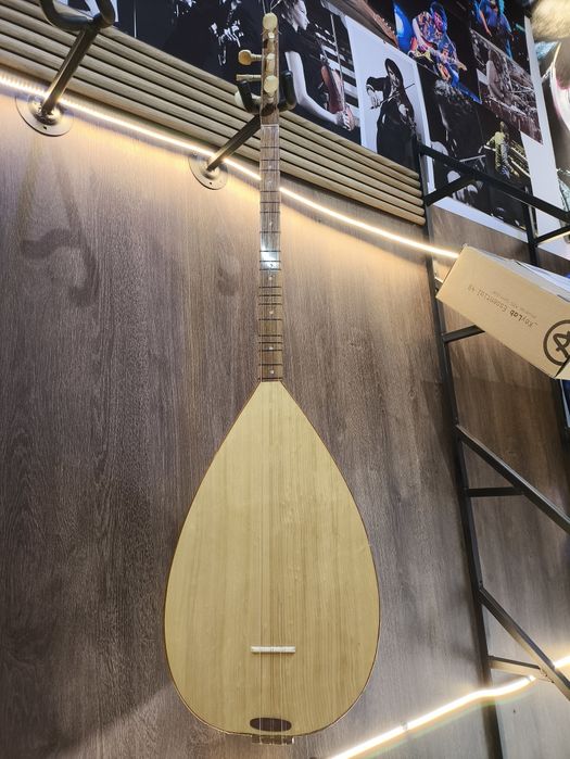 Турецкий баглама саз