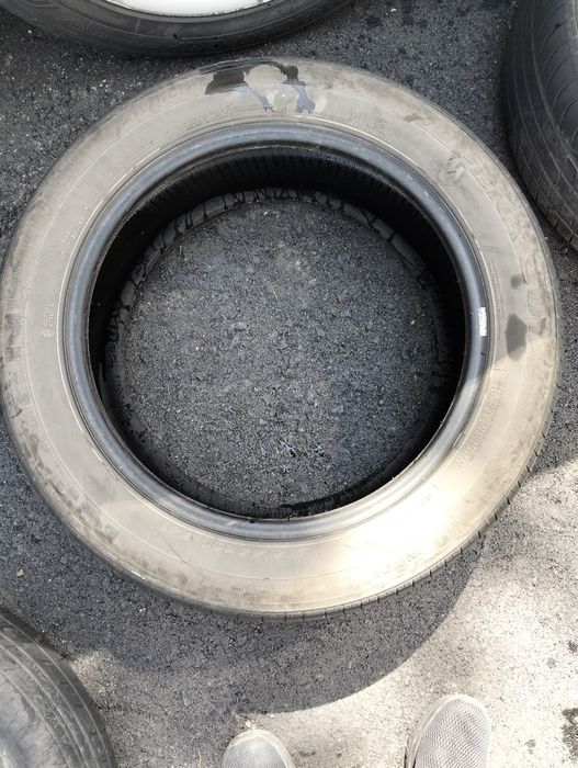 Продам шины 215/55/17 на камри