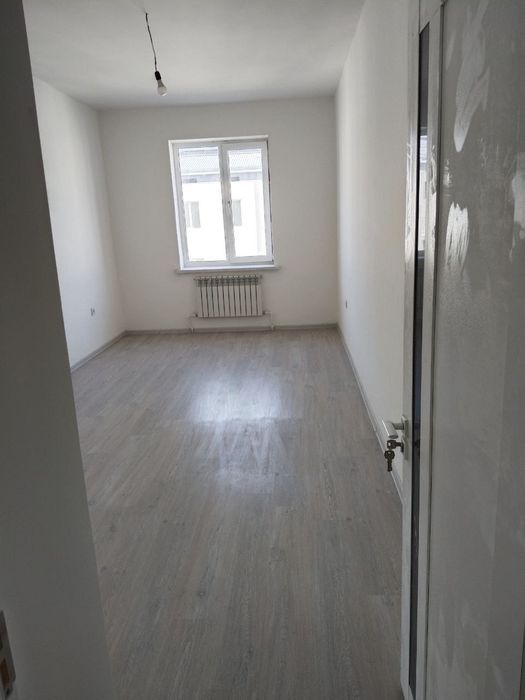 Сотилади 4-хонали Зангиотада