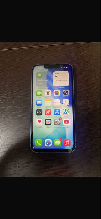 Продам 13 айфон 128