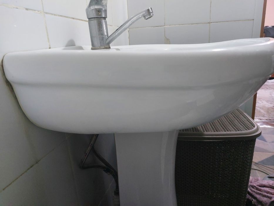 Раковина с пьедесталам