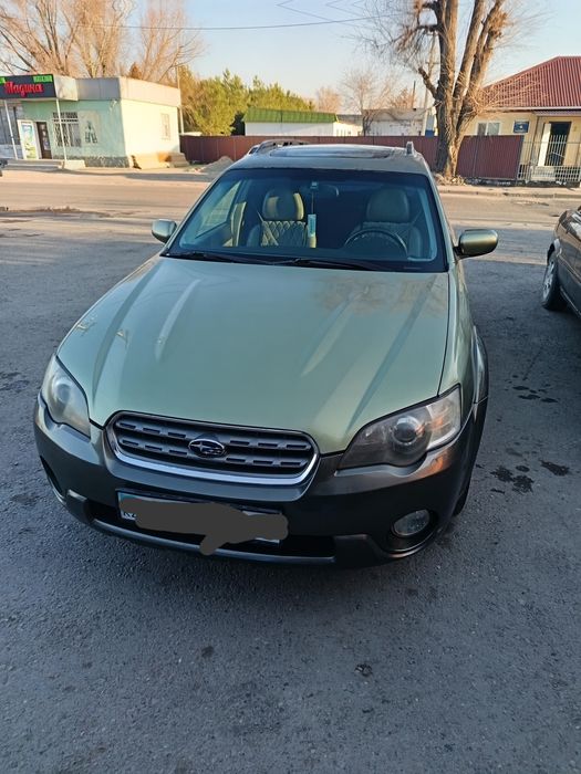 Машина субару аутбак