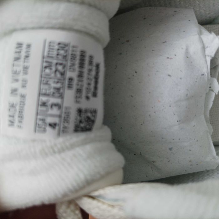 Reebok ест.кожа N34 и 34.5 маратонки