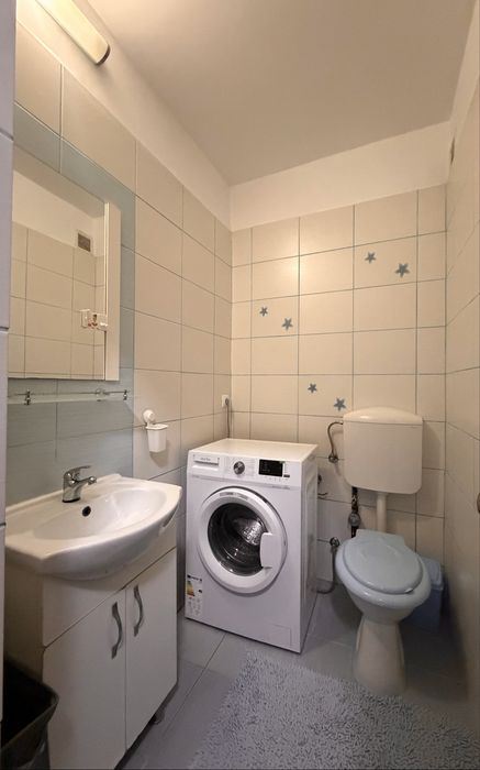 Apartament cu 3 camere de inchiriat in Racadau la et 1/4 cu loc de parcare inclus
