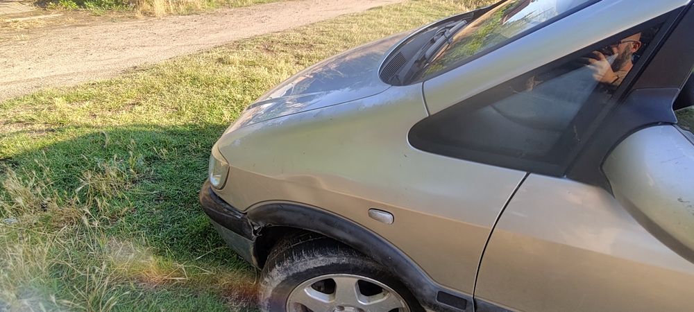 Опел Зафира 2000 година