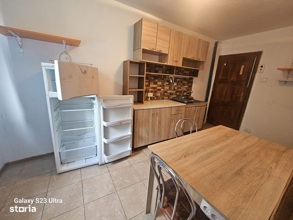 Apartament 2 camere zona Lunei - Complex Studentesc !!