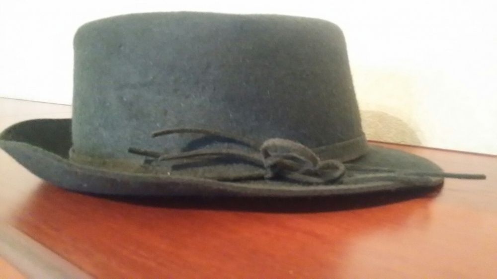 продам драповую шляпу