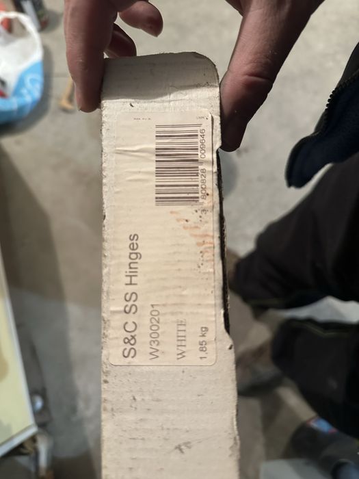 Тоалетна седалка – чисто нова, без панти