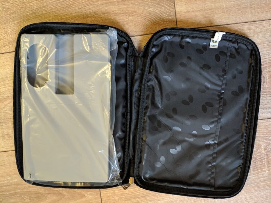 Чехол для теннисной ракетки BUTTERFLY