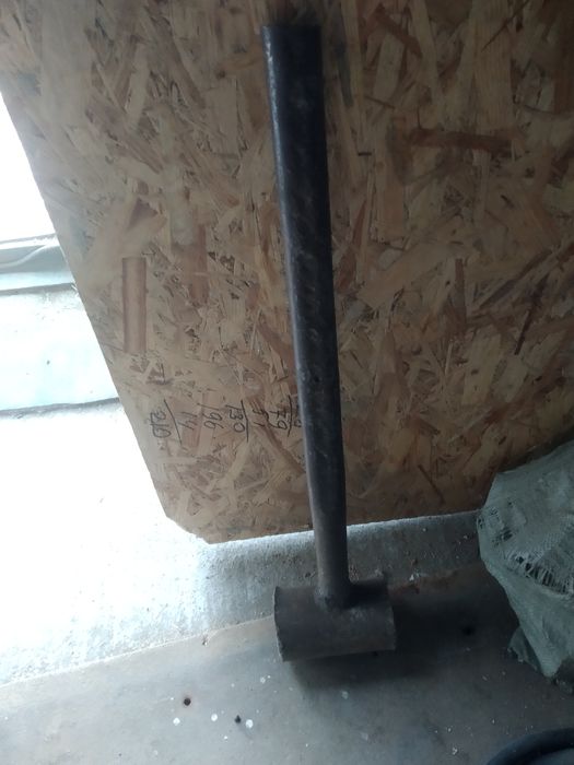 Продам кувалду б/у