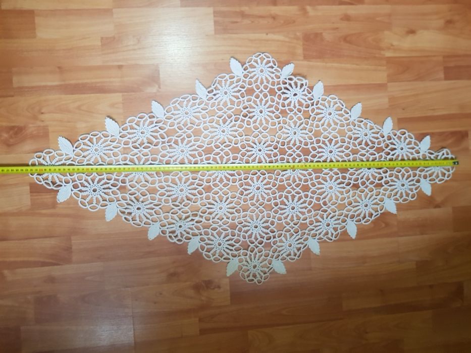 Fata de masa macrame