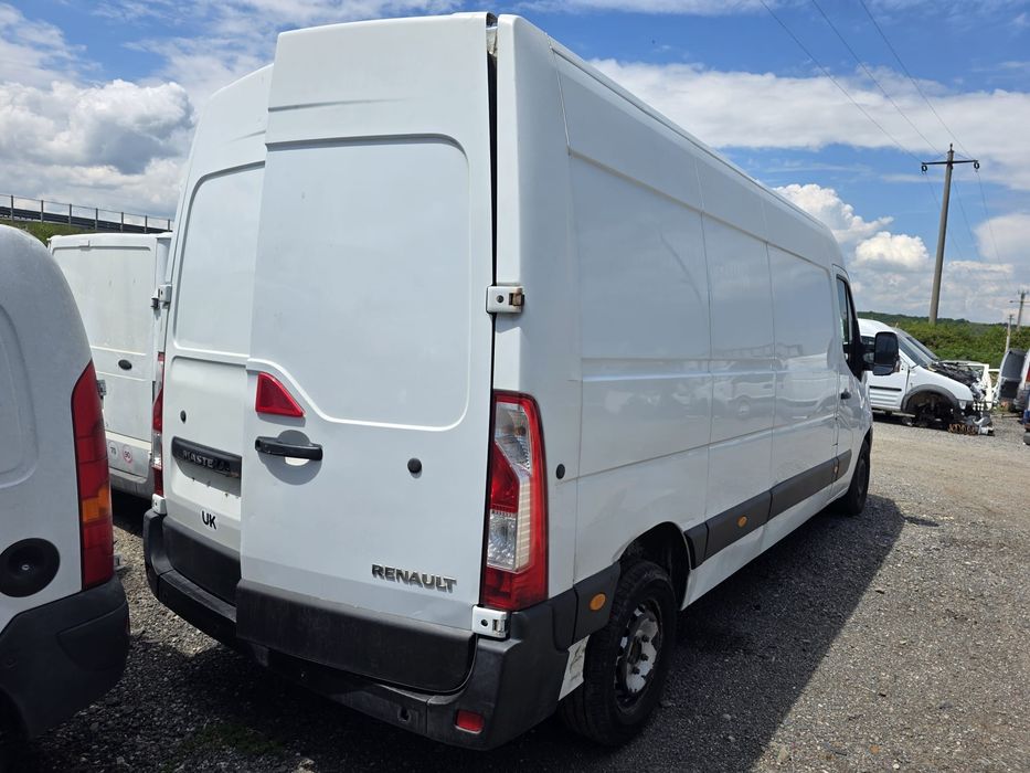 Dezmembram Renault Master 2016 2.3dci Euro 6 Manual