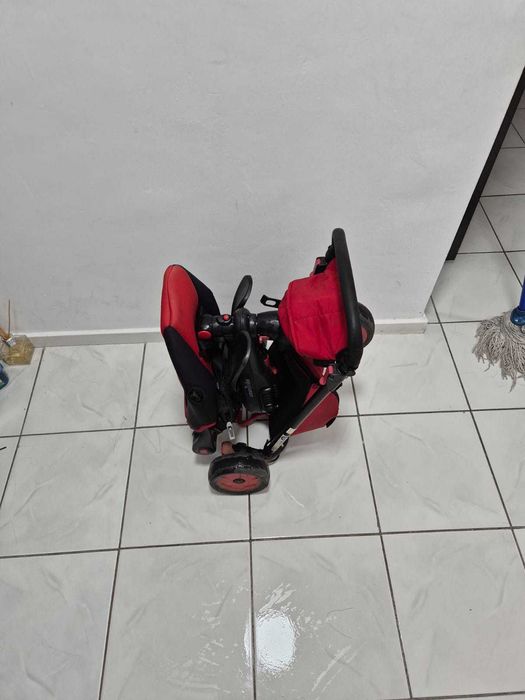 Tricicleta pliabila Smart Trike rosu