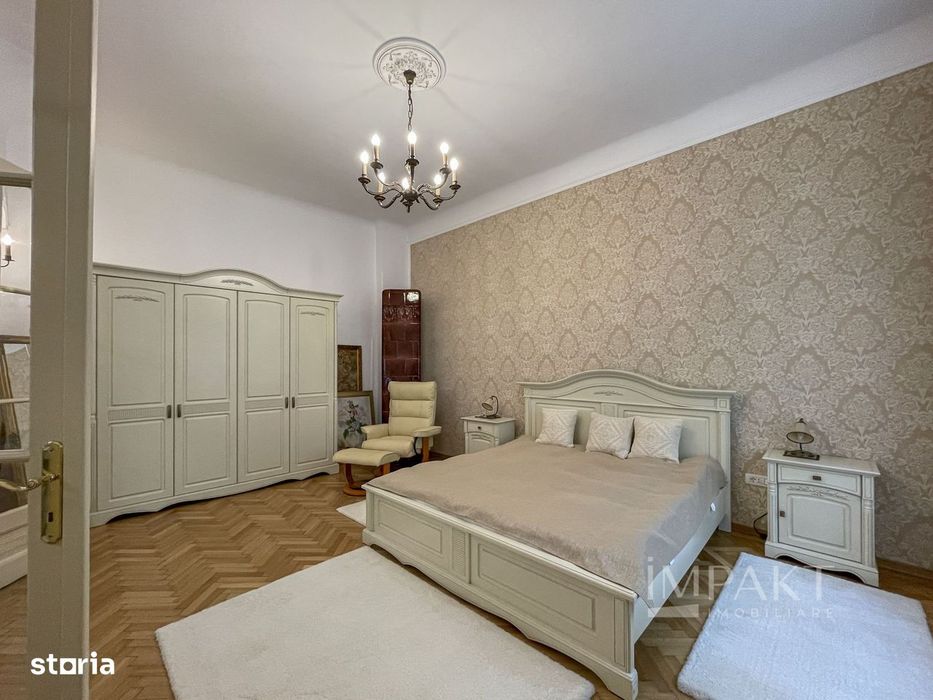 Apartament deosebit cu 3 camere, curte si parcare, aproape de Centru