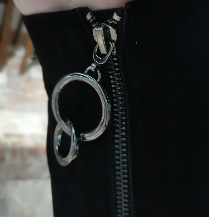 Продам замшевые сапоги