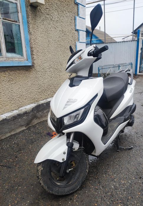 Продам скутер М8