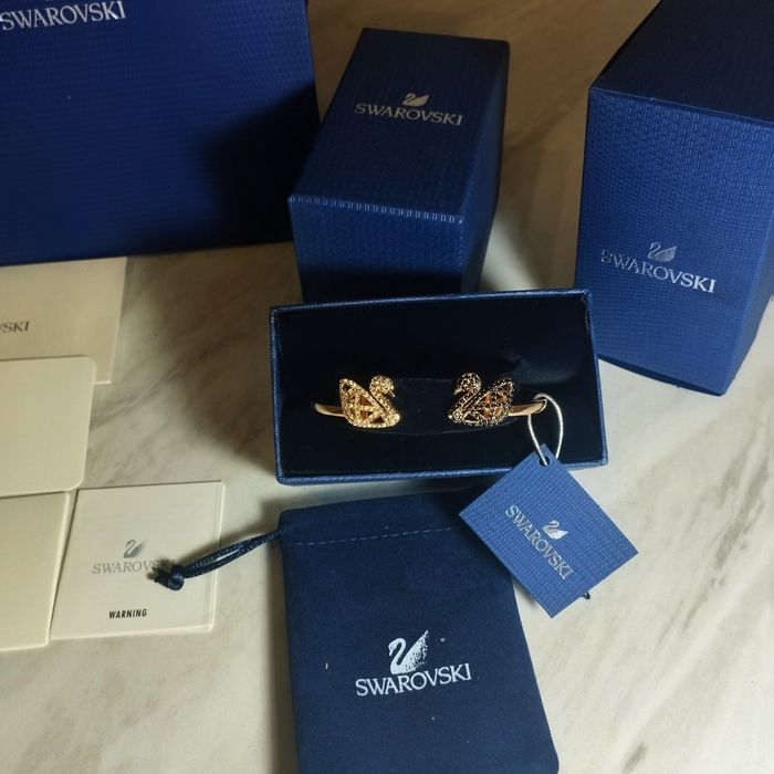SWAROVSKI "Facet swan"!!!