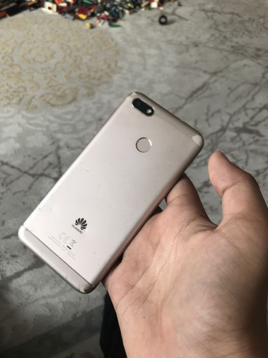 Продам за три телефона