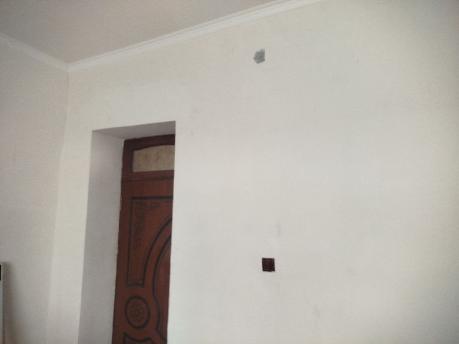 3 xonali uy sotiladi