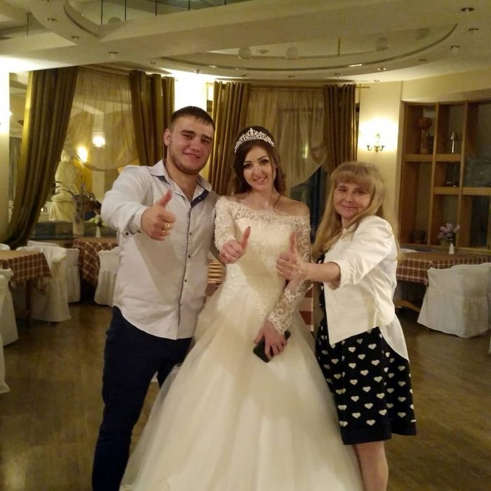 Организатор торжеств. Ведущая