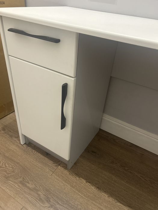 Продам письменный стол