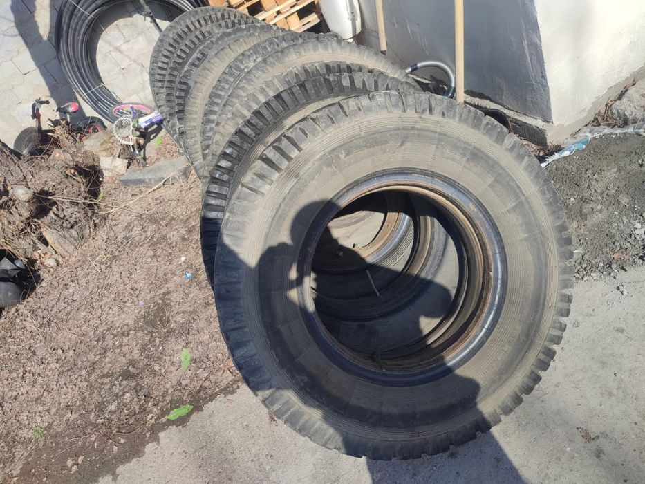 Продам шины на Камаз селхоз