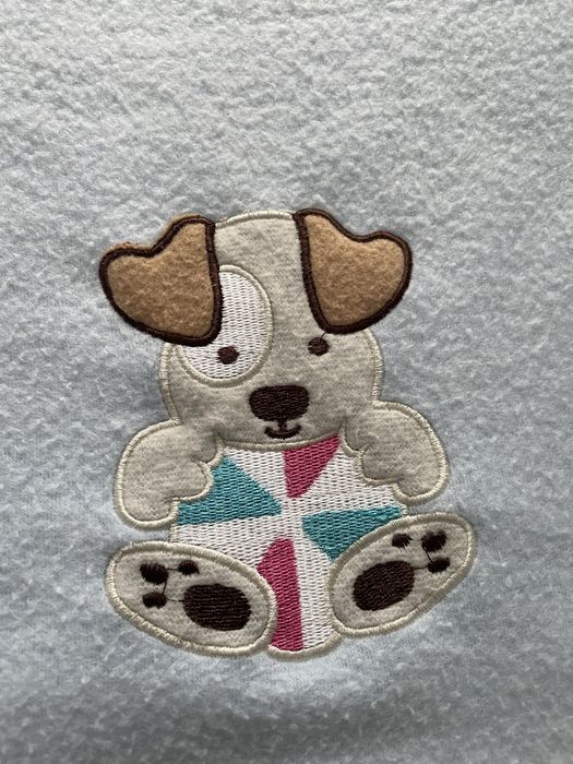 Бебешки одела и пелини