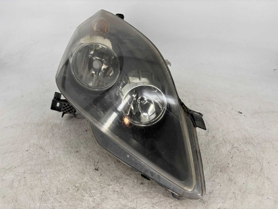 Far dreapta Opel Zafira B an 2006