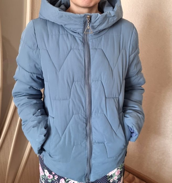 Продам весеннюю куртку