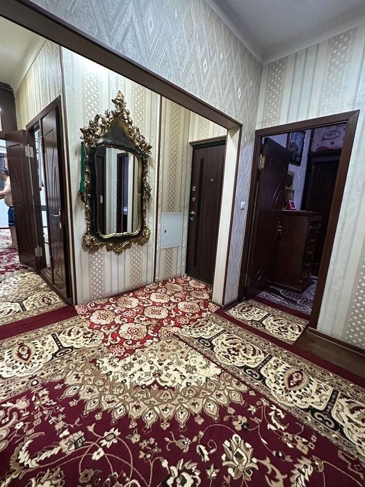 Продаётся 4-комнатная квартира в Алгоритм-30