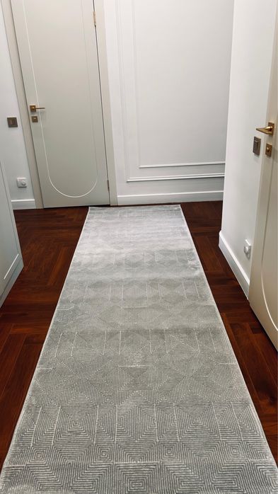 Продам ковровые дорожки 2 шт