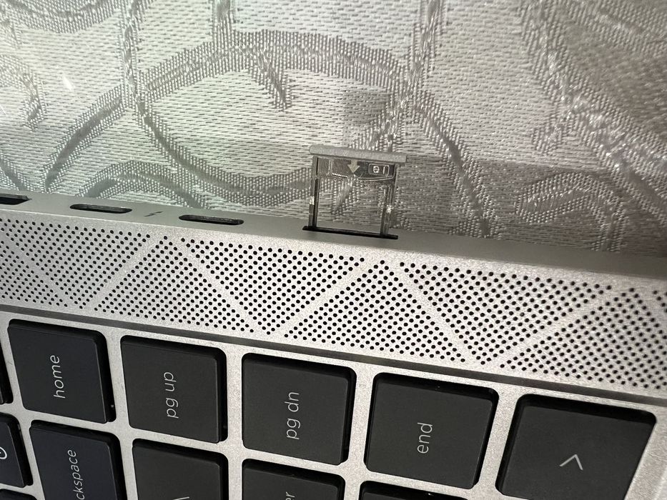 Ноутбук HP Elitebook i7 SIM LTE/Faceid