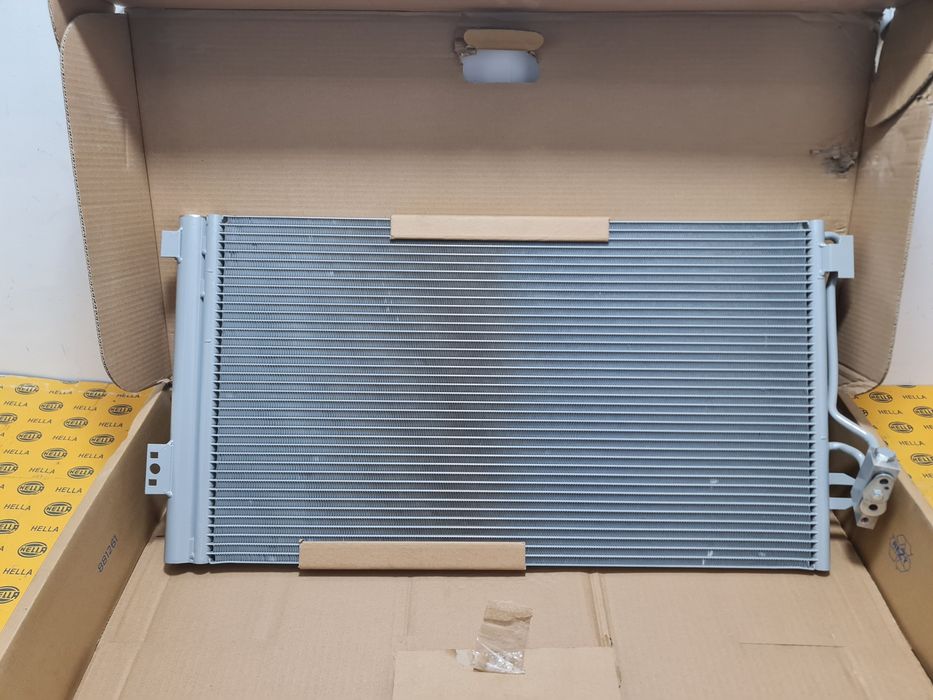 Radiator NOU ac aer condiționat Mercedes V a639 w639 Nissens 94674