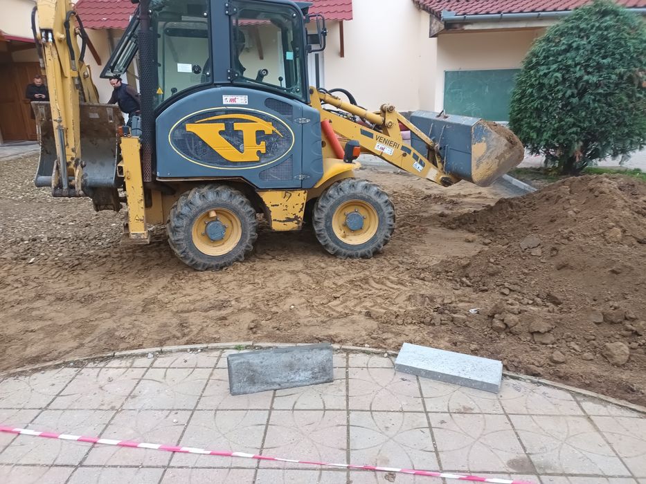 Nisip piatra pamant moloz