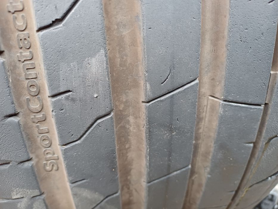 Гуми 255/45/19 Континентал