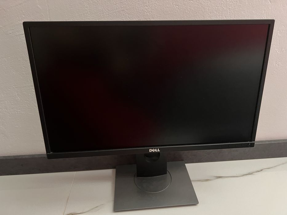 Ps 4 pro cu 2 manete + un monitor Dell