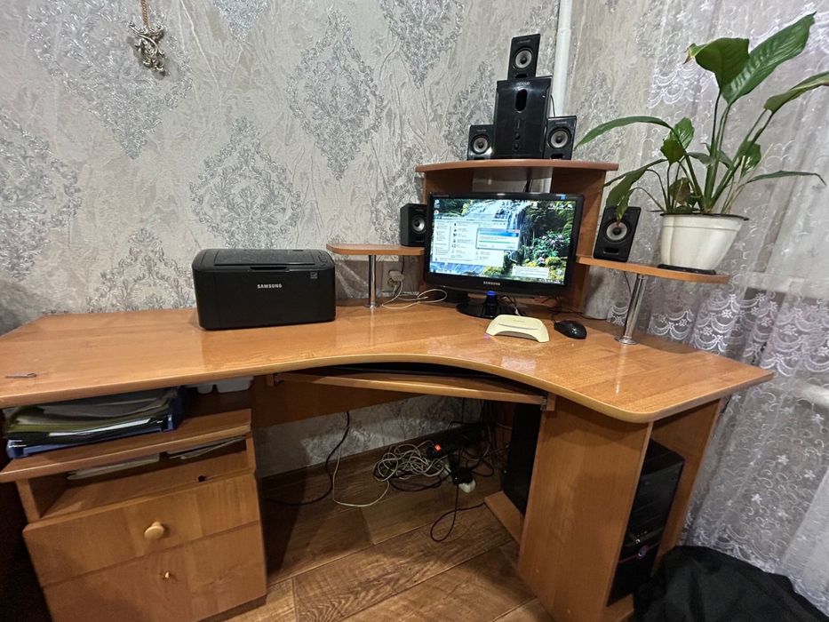 Компьютер полностью в комплекте