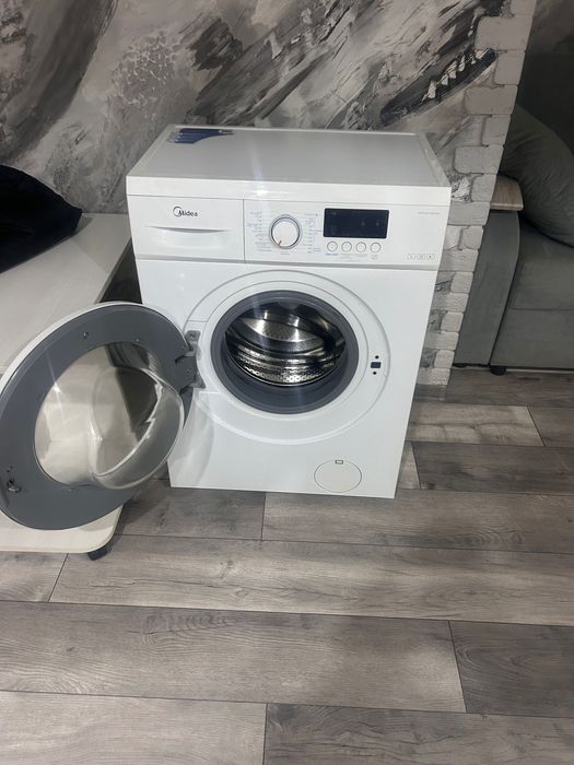 Продам стиральную машинку