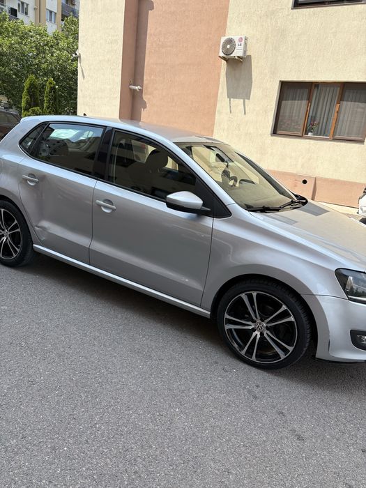 VOLKSWAGEN Polo 2011 — imagine 3