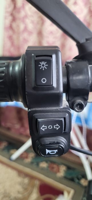 Продаётся электроскутер Drongo R15