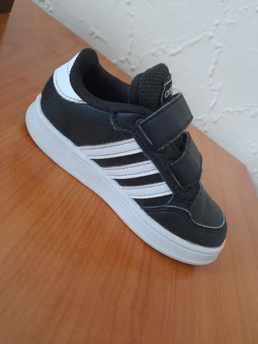 Papuci originali Adidas