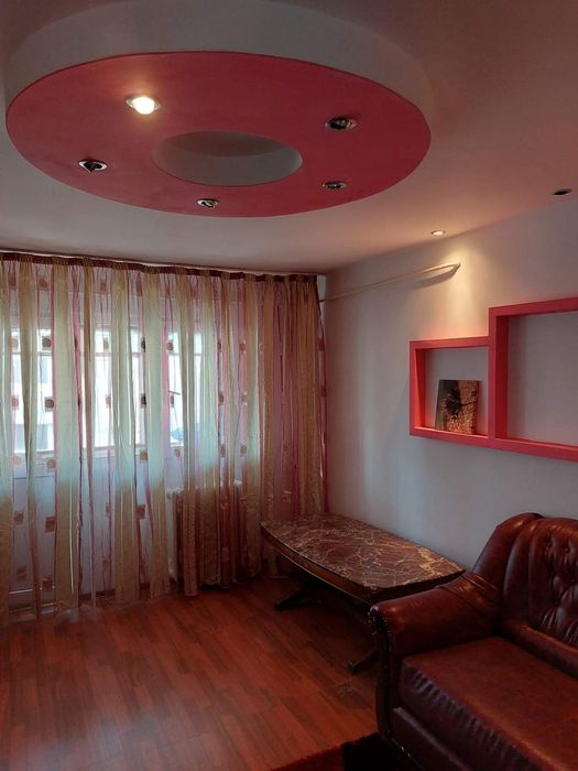 Vand sau schimb apartament