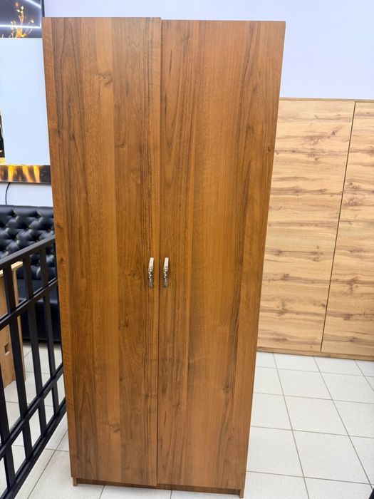 Срочно продам офисную мебель