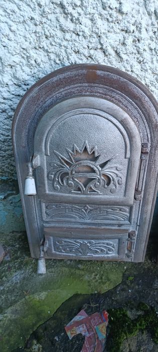 Ușa fontă, diverse modele